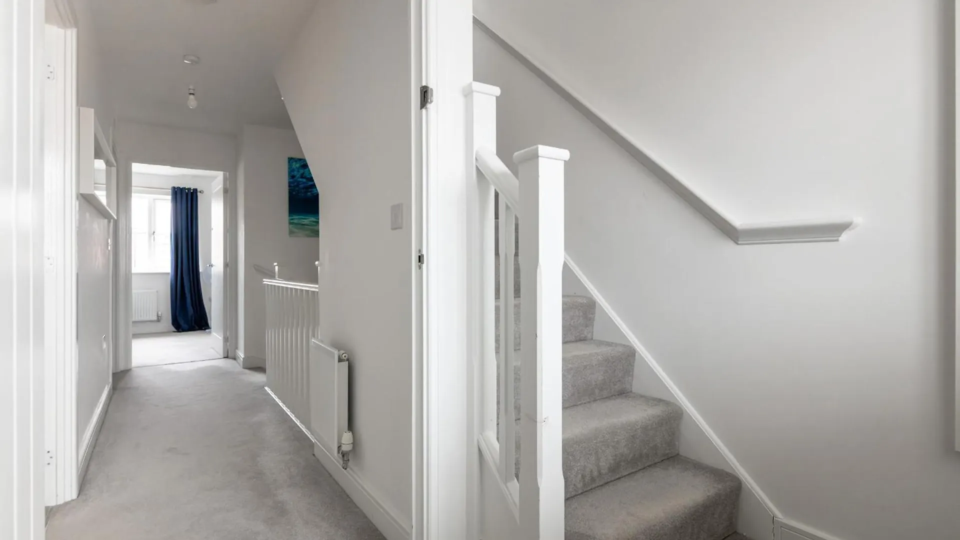 Holiday home New Luton 3 Bedroom House, Contractors & Families, Sleeps 7 With Free Parking & Wifi